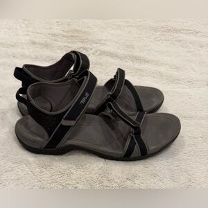 **Teva Vera Sandals – Women’s Size 9.5, Gray & Black**
